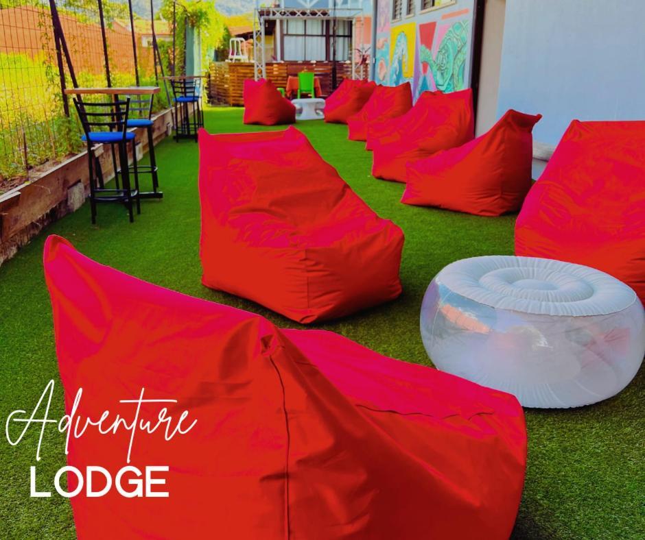Hotel Adventure Lodge Jacó Eksteriør billede