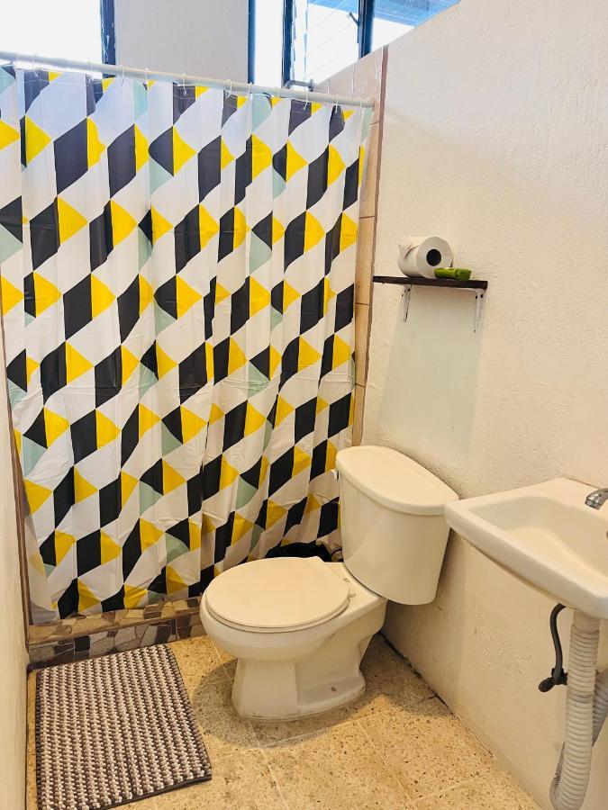 Hotel Adventure Lodge Jacó Eksteriør billede
